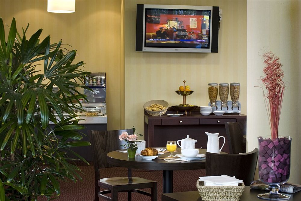 Ibis Styles Lyon Meyzieu Arena Stadium 外观 照片